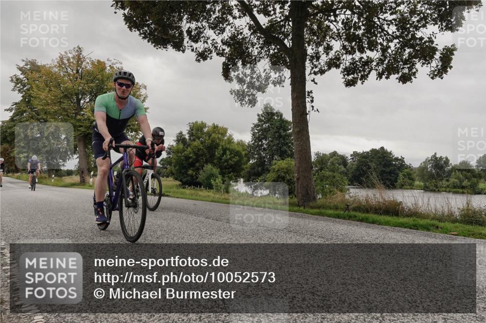 30.08.2026 - Elbe Triathlon Hamburg Michael Burmester http://msf.ph/oto/10052573 30.08.2026 10:35:41 Radfahren 697, 726, 802, 998, 1068, 1115, 1148 meine-sportfotos.de