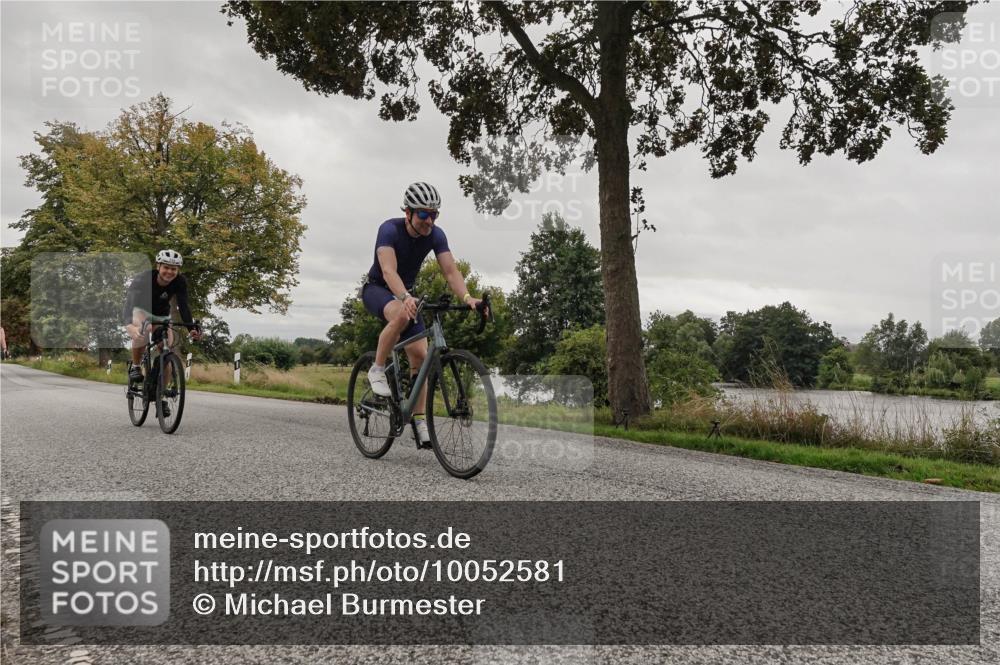 30.08.2026 - Elbe Triathlon Hamburg Michael Burmester http://msf.ph/oto/10052581 30.08.2026 10:35:43 Radfahren 697, 726, 798, 998, 1115, 1148 meine-sportfotos.de