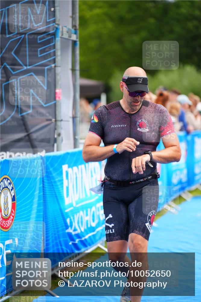 30.08.2026 - Elbe Triathlon Hamburg LAZAROV Photography http://msf.ph/oto/10052650 30.08.2026 10:46:51 Ziel 293, 544 meine-sportfotos.de