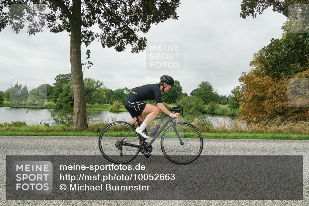 30.08.2026 - Elbe Triathlon Hamburg Michael Burmester http://msf.ph/oto/10052663 30.08.2026 10:14:29 Radfahren 506, 720, 750, 803, 838, 932, 944 meine-sportfotos.de
