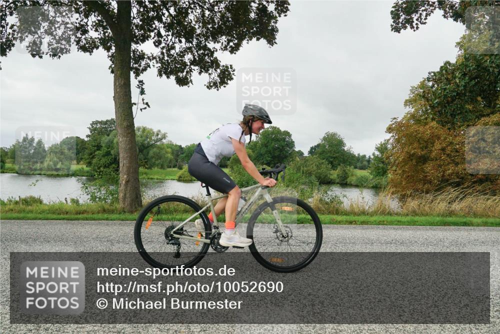 30.08.2026 - Elbe Triathlon Hamburg Michael Burmester http://msf.ph/oto/10052690 30.08.2026 10:15:01 Radfahren 503, 769, 780, 912 meine-sportfotos.de