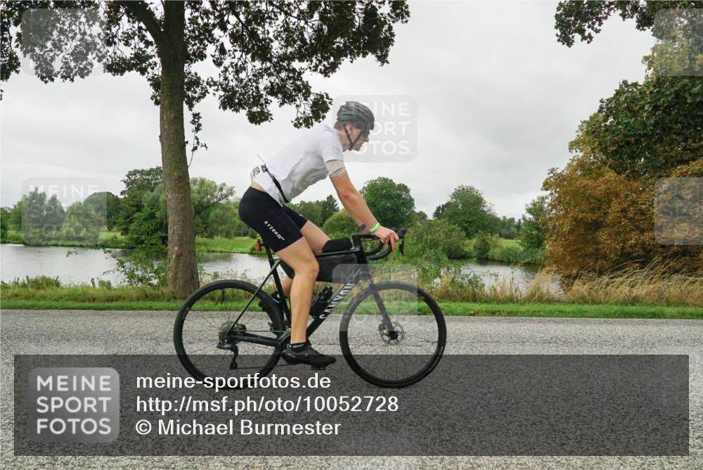 30.08.2026 - Elbe Triathlon Hamburg Michael Burmester http://msf.ph/oto/10052728 30.08.2026 10:15:39 Radfahren 403, 579, 580, 603 meine-sportfotos.de