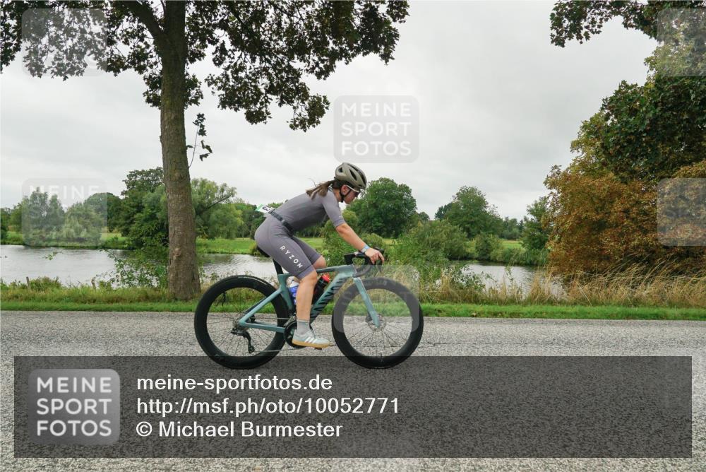 30.08.2026 - Elbe Triathlon Hamburg Michael Burmester http://msf.ph/oto/10052771 30.08.2026 10:16:21 Radfahren 409, 548, 650, 726, 790, 863 meine-sportfotos.de