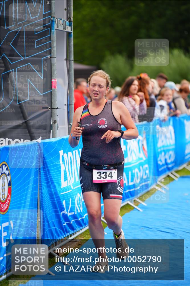 30.08.2026 - Elbe Triathlon Hamburg LAZAROV Photography http://msf.ph/oto/10052790 30.08.2026 10:47:09 Ziel 334, 641 meine-sportfotos.de