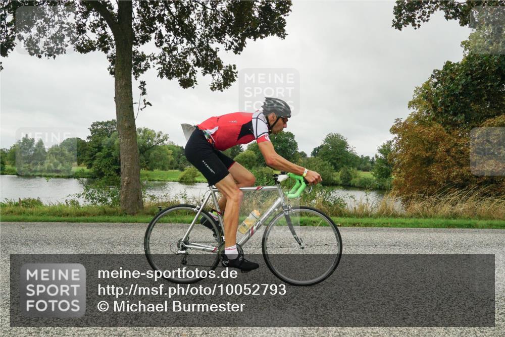 30.08.2026 - Elbe Triathlon Hamburg Michael Burmester http://msf.ph/oto/10052793 30.08.2026 10:16:48 Radfahren 429, 491, 724 meine-sportfotos.de