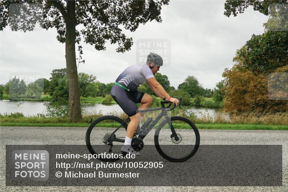 30.08.2026 - Elbe Triathlon Hamburg Michael Burmester http://msf.ph/oto/10052905 30.08.2026 10:19:15 Radfahren 564, 766 meine-sportfotos.de