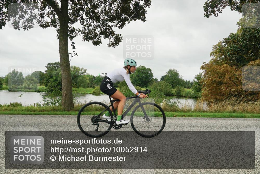 30.08.2026 - Elbe Triathlon Hamburg Michael Burmester http://msf.ph/oto/10052914 30.08.2026 10:19:25 Radfahren 572, 848, 948, 975 meine-sportfotos.de