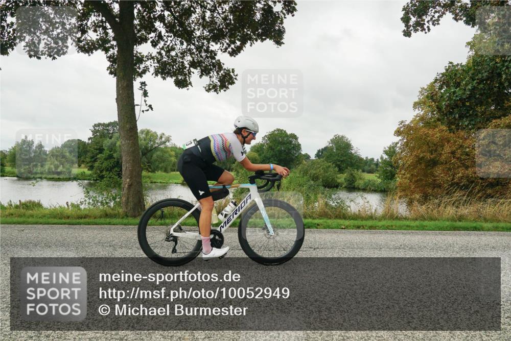 30.08.2026 - Elbe Triathlon Hamburg Michael Burmester http://msf.ph/oto/10052949 30.08.2026 10:20:29 Radfahren 659, 798, 857, 862, 873 meine-sportfotos.de