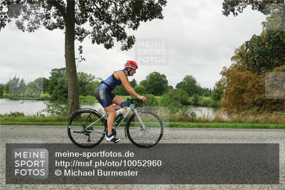 30.08.2026 - Elbe Triathlon Hamburg Michael Burmester http://msf.ph/oto/10052960 30.08.2026 10:20:43 Radfahren 672, 879, 942 meine-sportfotos.de