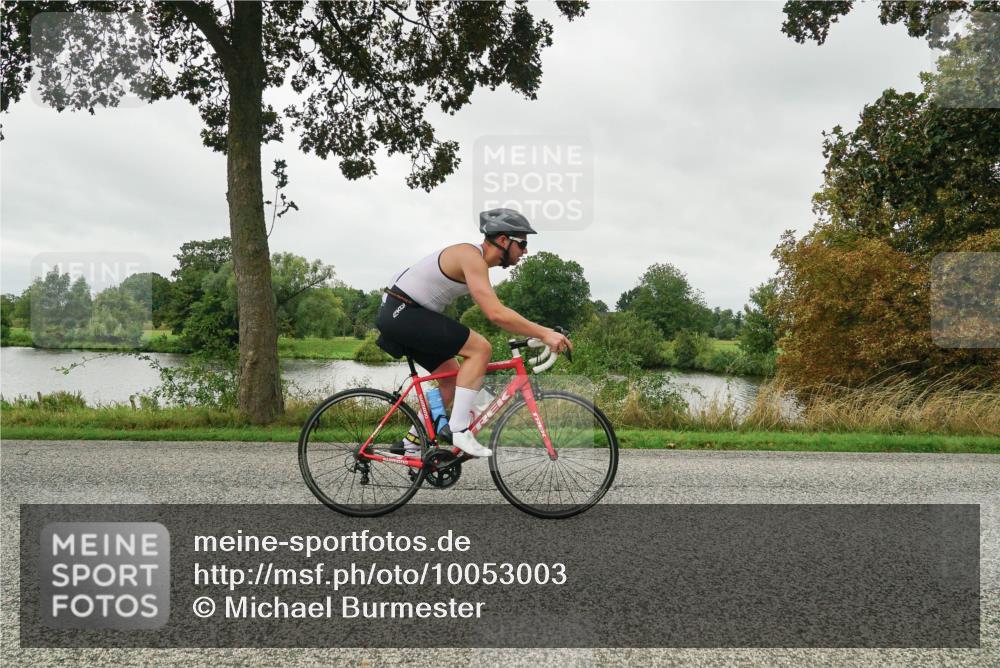 30.08.2026 - Elbe Triathlon Hamburg Michael Burmester http://msf.ph/oto/10053003 30.08.2026 10:21:56 Radfahren 561, 818 meine-sportfotos.de