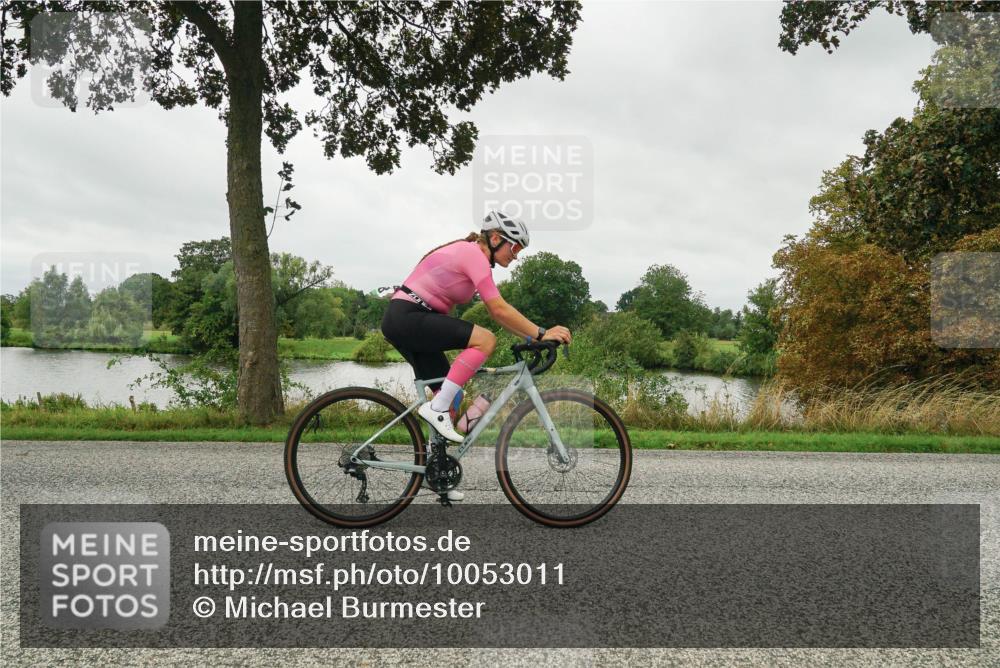 30.08.2026 - Elbe Triathlon Hamburg Michael Burmester http://msf.ph/oto/10053011 30.08.2026 10:22:11 Radfahren 591, 844, 868, 945 meine-sportfotos.de