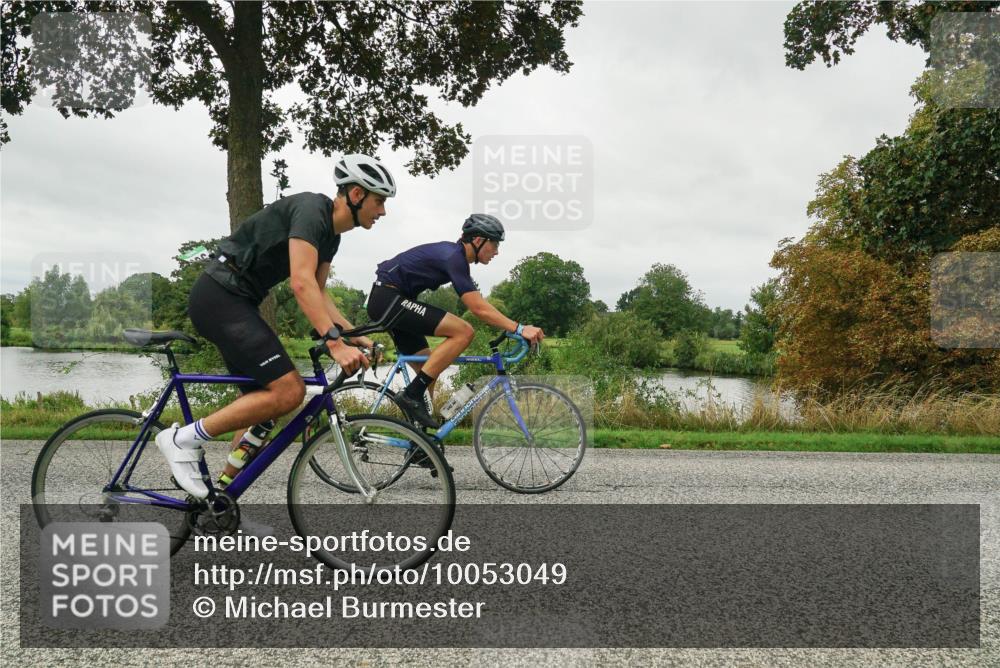 30.08.2026 - Elbe Triathlon Hamburg Michael Burmester http://msf.ph/oto/10053049 30.08.2026 10:22:57 Radfahren 715, 721, 794, 796, 968 meine-sportfotos.de