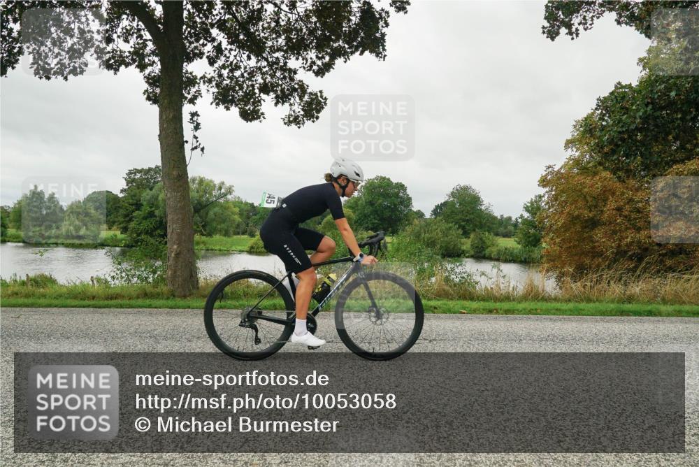 30.08.2026 - Elbe Triathlon Hamburg Michael Burmester http://msf.ph/oto/10053058 30.08.2026 10:23:24 Radfahren 845 meine-sportfotos.de