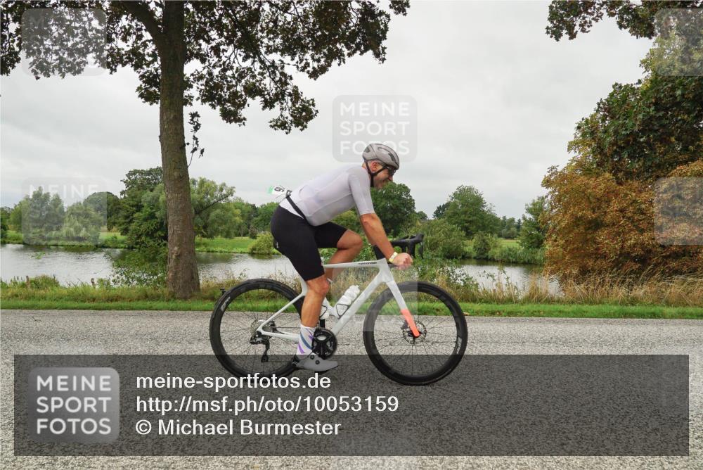 30.08.2026 - Elbe Triathlon Hamburg Michael Burmester http://msf.ph/oto/10053159 30.08.2026 10:25:50 Radfahren 686, 929, 937 meine-sportfotos.de
