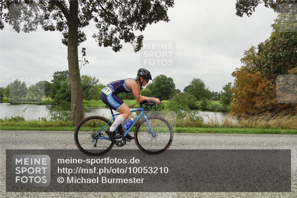 30.08.2026 - Elbe Triathlon Hamburg Michael Burmester http://msf.ph/oto/10053210 30.08.2026 10:27:00 Radfahren 811, 842, 960 meine-sportfotos.de
