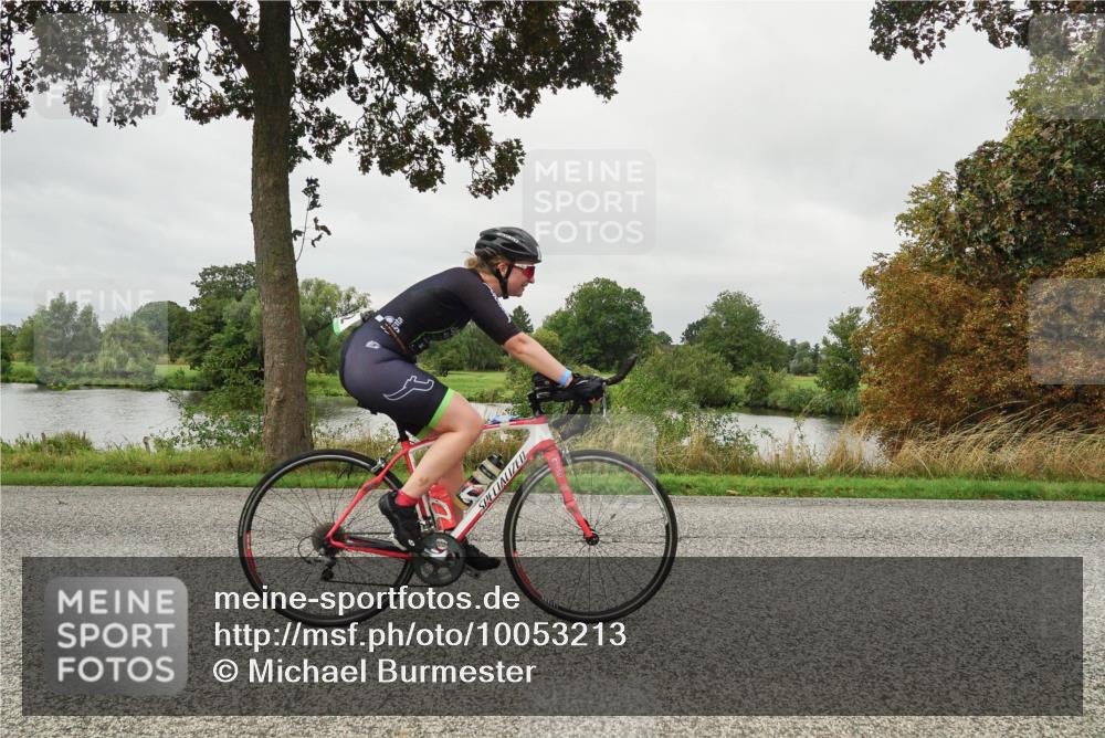 30.08.2026 - Elbe Triathlon Hamburg Michael Burmester http://msf.ph/oto/10053213 30.08.2026 10:27:01 Radfahren 811, 842 meine-sportfotos.de