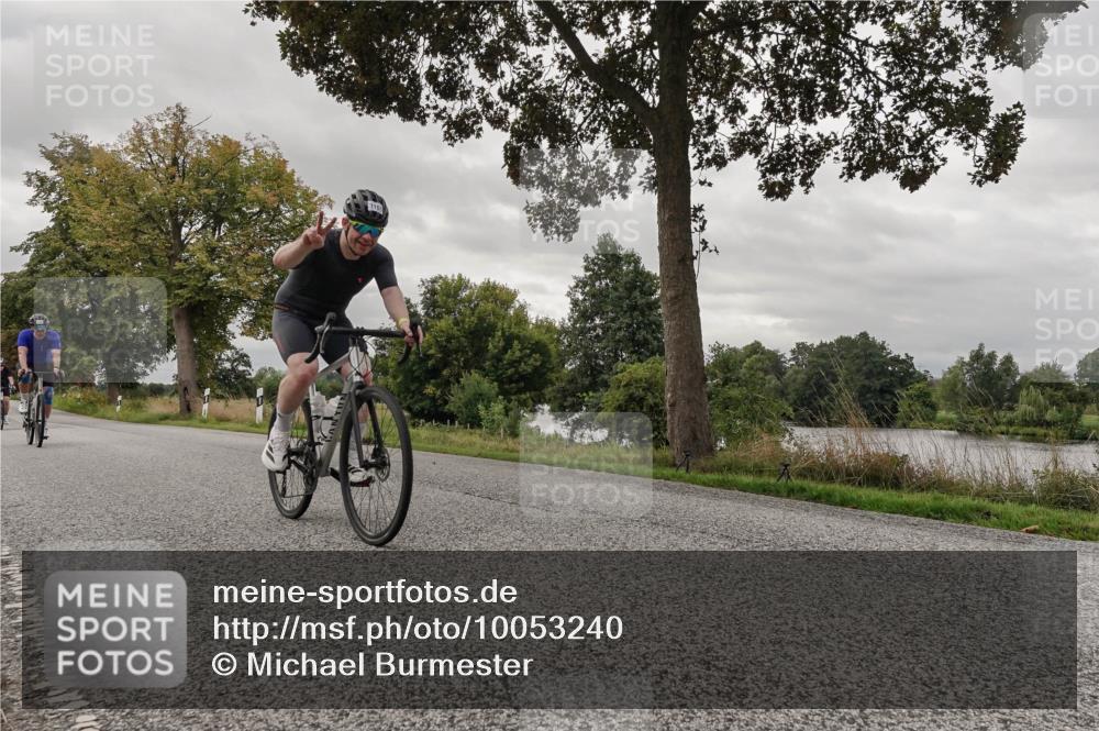 30.08.2026 - Elbe Triathlon Hamburg Michael Burmester http://msf.ph/oto/10053240 30.08.2026 10:46:03 Radfahren 985, 1000, 1054, 1099, 1141, 1161, 1163, 1164, 1197 meine-sportfotos.de