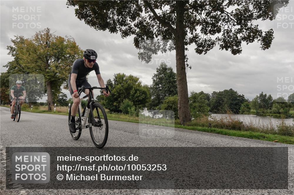 30.08.2026 - Elbe Triathlon Hamburg Michael Burmester http://msf.ph/oto/10053253 30.08.2026 10:46:09 Radfahren 979, 985, 1054, 1063, 1099, 1141, 1146, 1197 meine-sportfotos.de