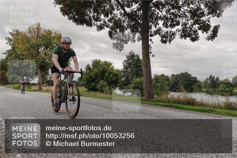 30.08.2026 - Elbe Triathlon Hamburg Michael Burmester http://msf.ph/oto/10053256 30.08.2026 10:46:10 Radfahren 979, 1063, 1099, 1141, 1146, 1197 meine-sportfotos.de