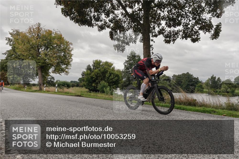 30.08.2026 - Elbe Triathlon Hamburg Michael Burmester http://msf.ph/oto/10053259 30.08.2026 10:46:11 Radfahren 979, 1063, 1099, 1141, 1146, 1197 meine-sportfotos.de