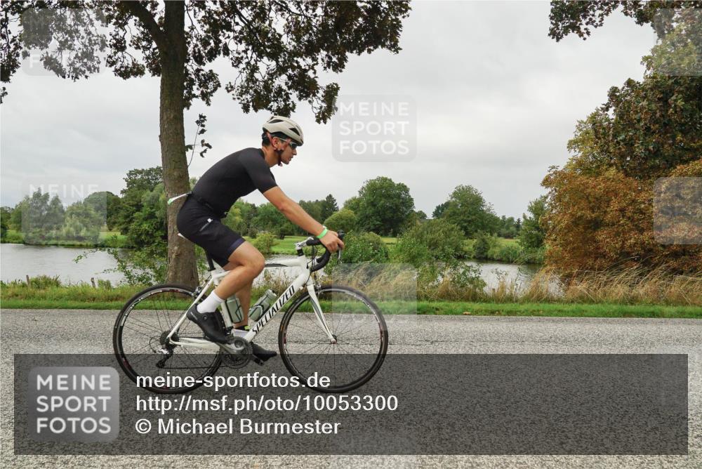 30.08.2026 - Elbe Triathlon Hamburg Michael Burmester http://msf.ph/oto/10053300 30.08.2026 10:28:33 Radfahren 395, 714, 789, 843, 854, 896, 979, 1032 meine-sportfotos.de