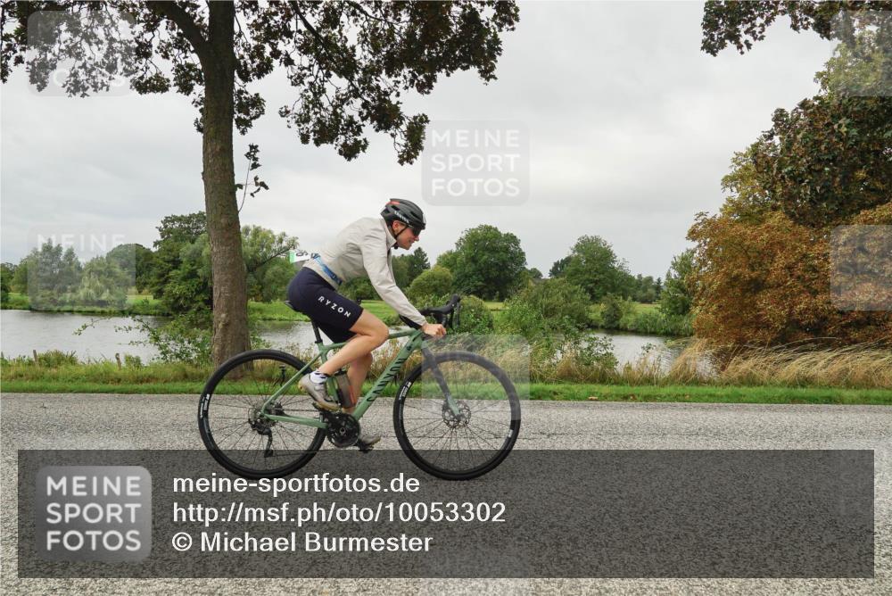 30.08.2026 - Elbe Triathlon Hamburg Michael Burmester http://msf.ph/oto/10053302 30.08.2026 10:28:34 Radfahren 395, 714, 789, 843, 854, 865, 896, 1032 meine-sportfotos.de