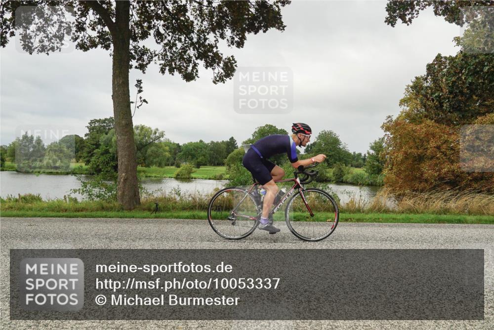 30.08.2026 - Elbe Triathlon Hamburg Michael Burmester http://msf.ph/oto/10053337 30.08.2026 10:29:03 Radfahren 902, 923, 1052, 1060 meine-sportfotos.de