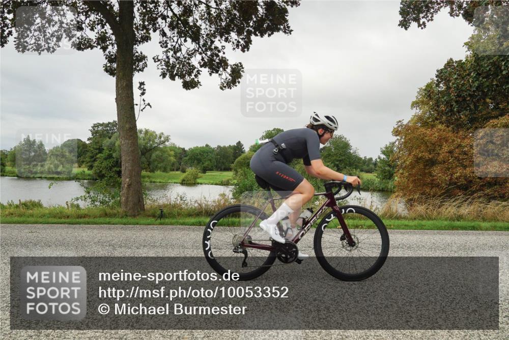 30.08.2026 - Elbe Triathlon Hamburg Michael Burmester http://msf.ph/oto/10053352 30.08.2026 10:29:19 Radfahren 539, 799 meine-sportfotos.de