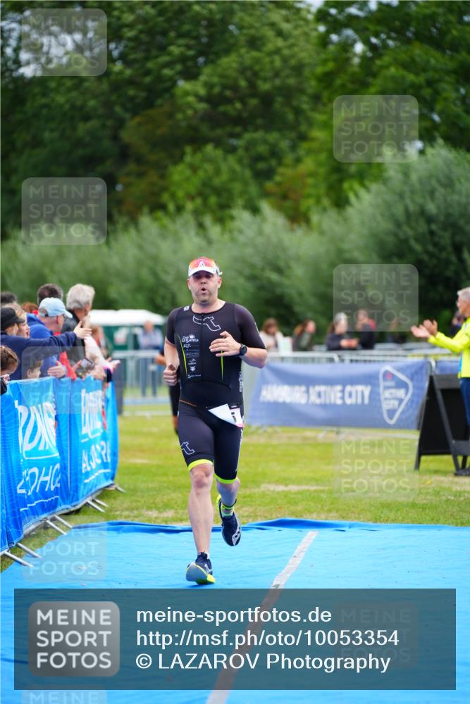 30.08.2026 - Elbe Triathlon Hamburg LAZAROV Photography http://msf.ph/oto/10053354 30.08.2026 10:51:05 Ziel 285, 532, 567 meine-sportfotos.de
