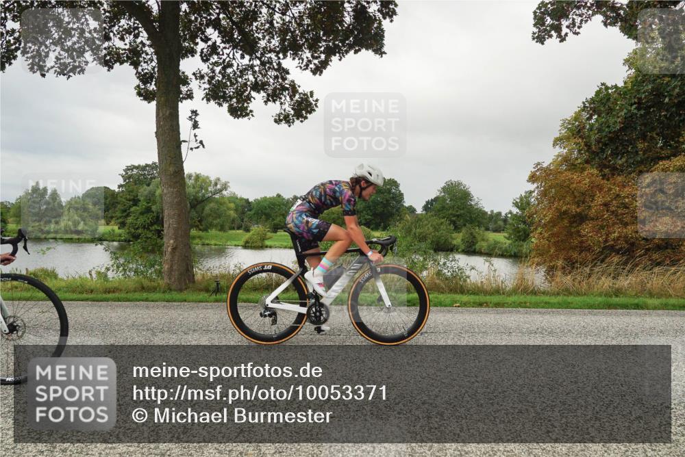30.08.2026 - Elbe Triathlon Hamburg Michael Burmester http://msf.ph/oto/10053371 30.08.2026 10:29:39 Radfahren 840, 881, 886, 887, 980, 990, 994, 1039, 1066, 1359, 1896 meine-sportfotos.de