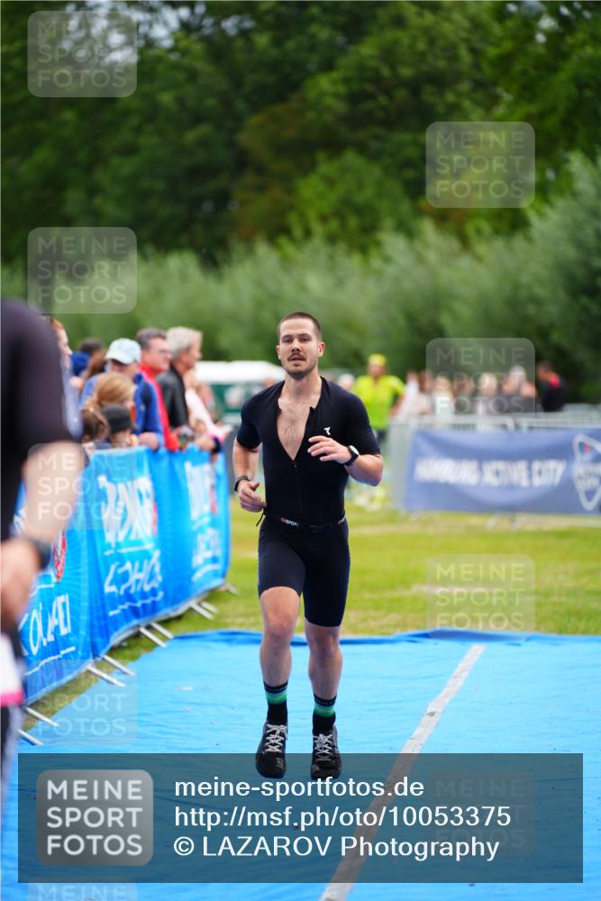 30.08.2026 - Elbe Triathlon Hamburg LAZAROV Photography http://msf.ph/oto/10053375 30.08.2026 10:51:09 Ziel 285, 567, 705 meine-sportfotos.de