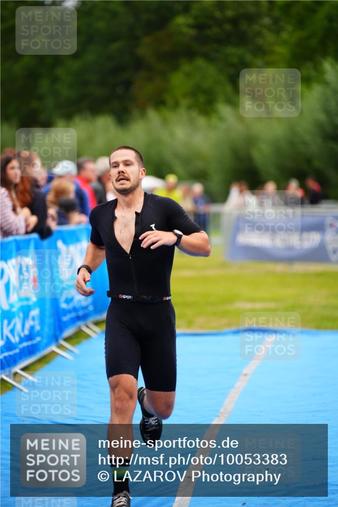 30.08.2026 - Elbe Triathlon Hamburg LAZAROV Photography http://msf.ph/oto/10053383 30.08.2026 10:51:10 Ziel 285, 567, 705 meine-sportfotos.de