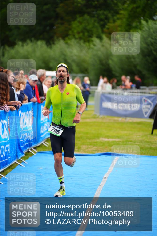 30.08.2026 - Elbe Triathlon Hamburg LAZAROV Photography http://msf.ph/oto/10053409 30.08.2026 10:51:16 Ziel 489, 705 meine-sportfotos.de