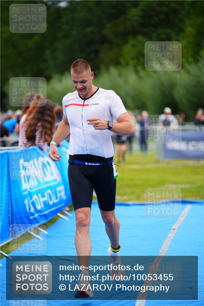 30.08.2026 - Elbe Triathlon Hamburg LAZAROV Photography http://msf.ph/oto/10053455 30.08.2026 10:51:23 Ziel 489, 670 meine-sportfotos.de