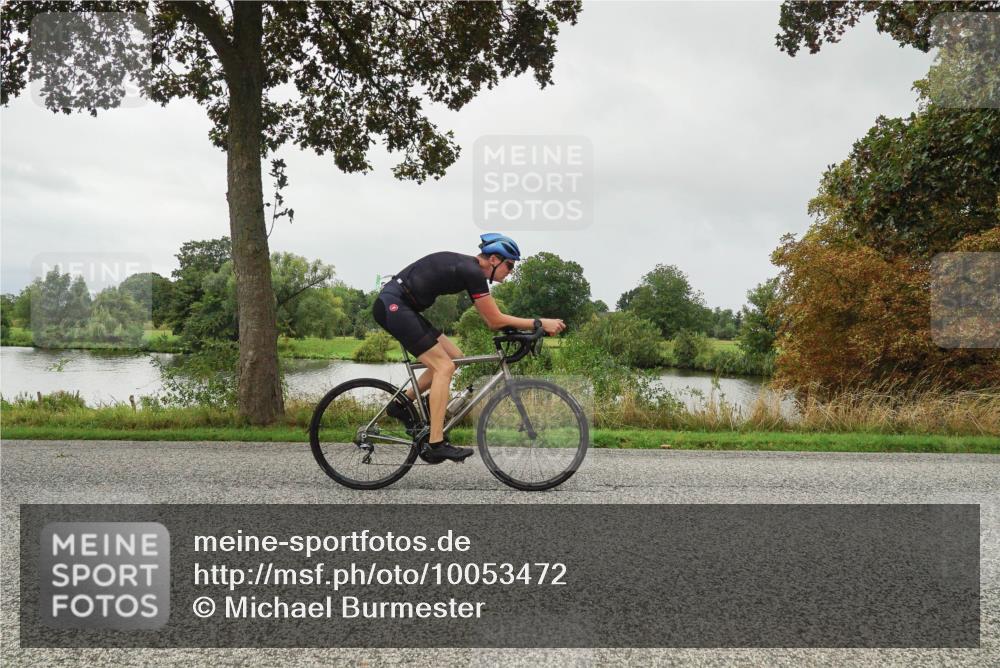 30.08.2026 - Elbe Triathlon Hamburg Michael Burmester http://msf.ph/oto/10053472 30.08.2026 10:31:10 Radfahren 646, 833, 880, 1099 meine-sportfotos.de