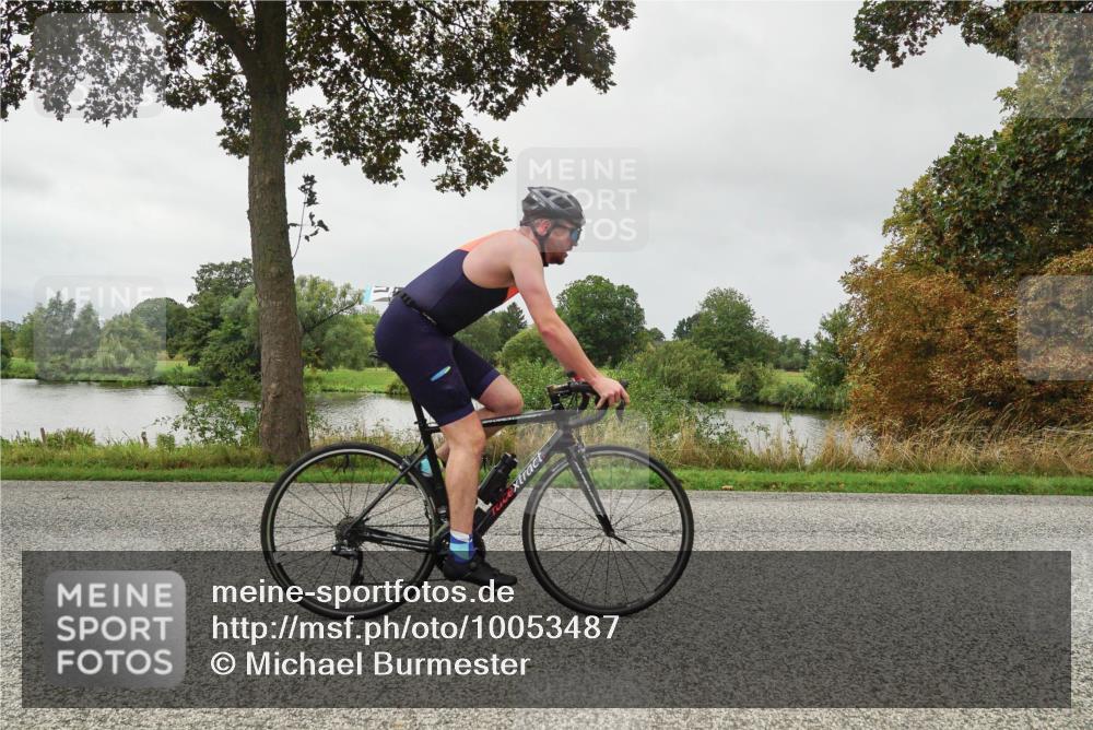 30.08.2026 - Elbe Triathlon Hamburg Michael Burmester http://msf.ph/oto/10053487 30.08.2026 10:31:31 Radfahren 954, 957, 997, 1000, 1013, 1040, 1076, 1114 meine-sportfotos.de