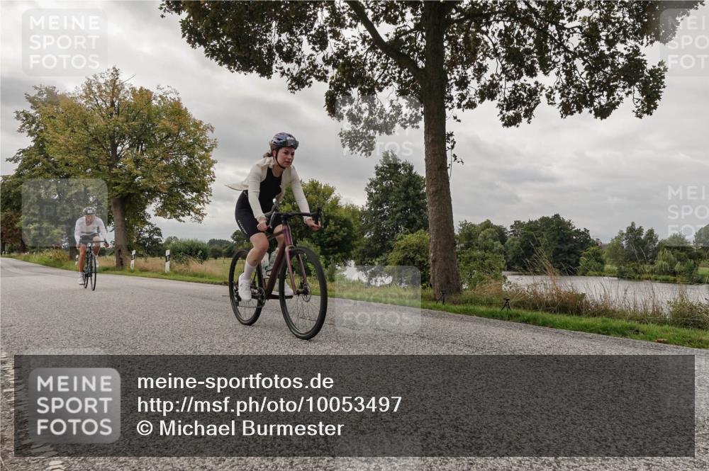 30.08.2026 - Elbe Triathlon Hamburg Michael Burmester http://msf.ph/oto/10053497 30.08.2026 10:49:07 Radfahren 907, 1007, 1056, 1128 meine-sportfotos.de