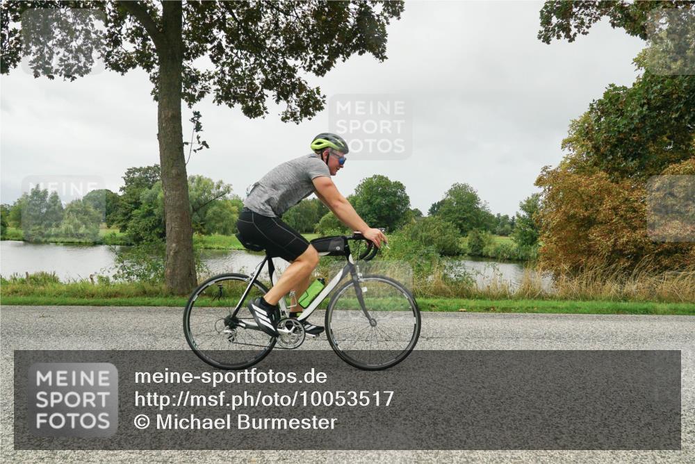30.08.2026 - Elbe Triathlon Hamburg Michael Burmester http://msf.ph/oto/10053517 30.08.2026 10:31:48 Radfahren 891, 1111 meine-sportfotos.de