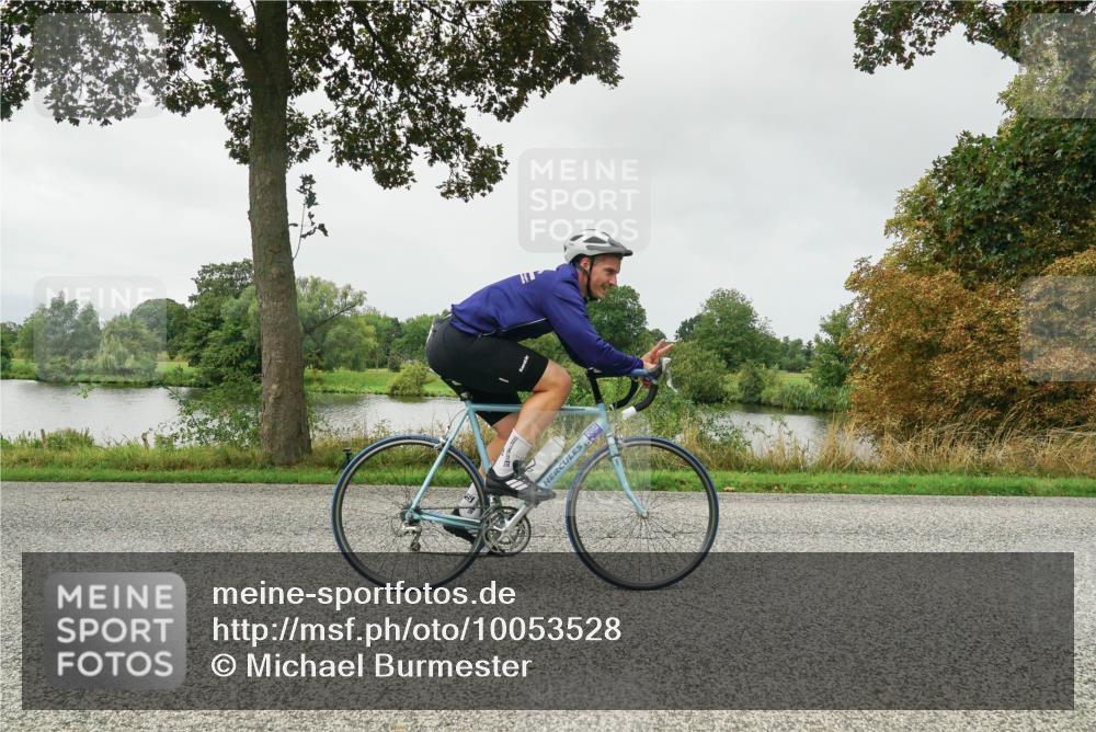 30.08.2026 - Elbe Triathlon Hamburg Michael Burmester http://msf.ph/oto/10053528 30.08.2026 10:32:08 Radfahren 919, 932, 958, 1027, 1080, 1102 meine-sportfotos.de