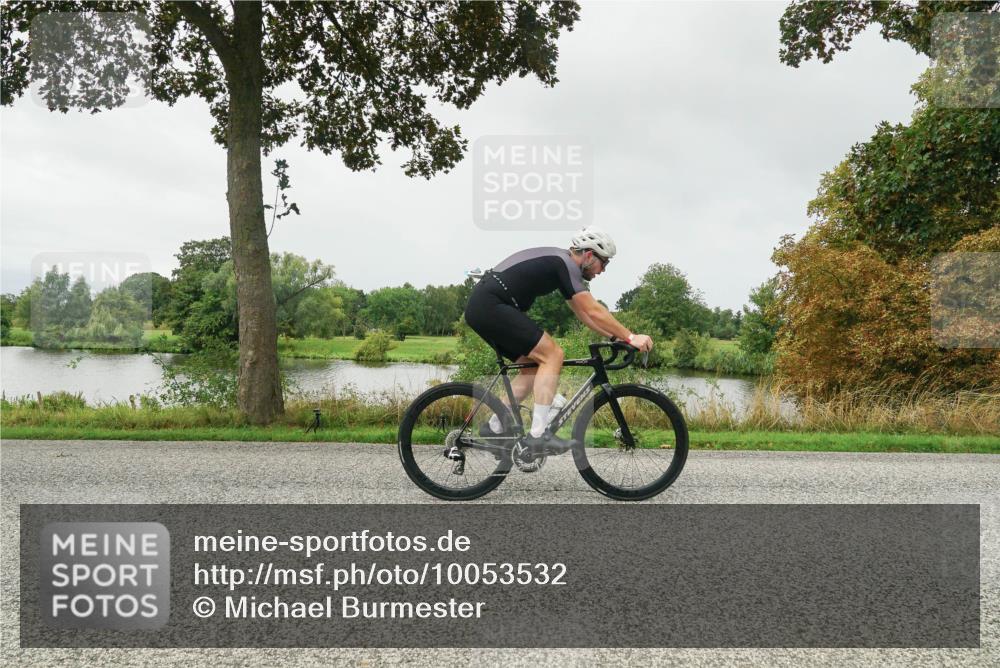 30.08.2026 - Elbe Triathlon Hamburg Michael Burmester http://msf.ph/oto/10053532 30.08.2026 10:32:09 Radfahren 919, 932, 958, 1027, 1080, 1102 meine-sportfotos.de