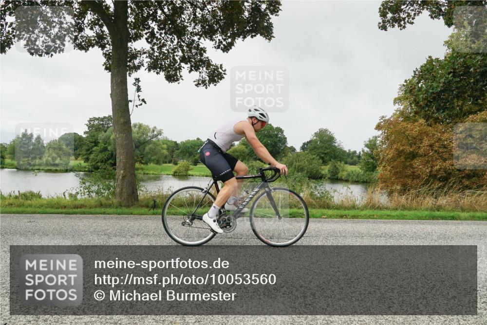 30.08.2026 - Elbe Triathlon Hamburg Michael Burmester http://msf.ph/oto/10053560 30.08.2026 10:32:33 Radfahren 813, 1023, 1059 meine-sportfotos.de