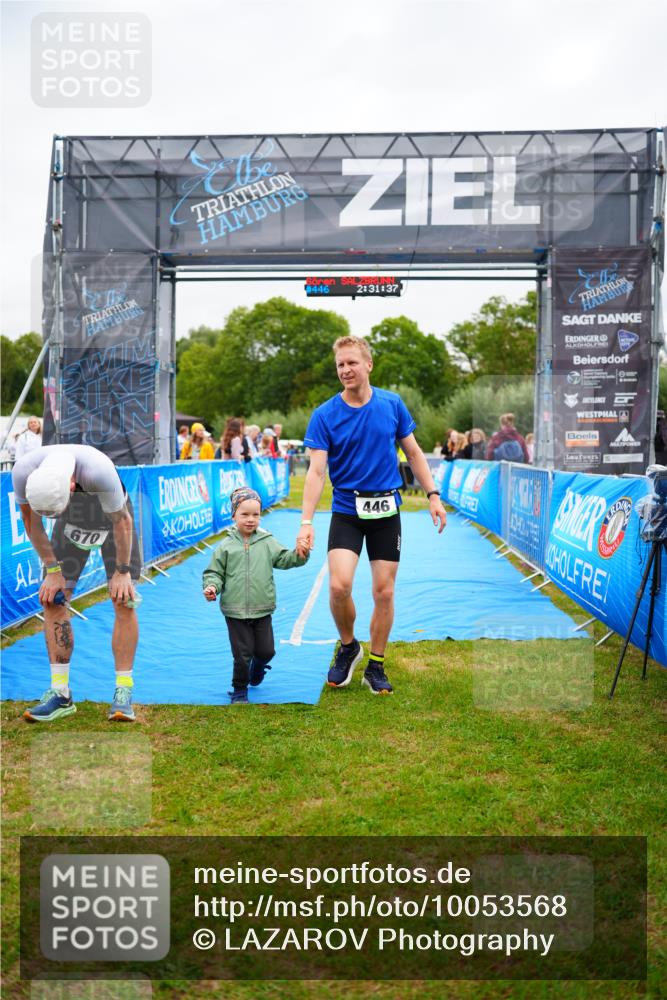 30.08.2026 - Elbe Triathlon Hamburg LAZAROV Photography http://msf.ph/oto/10053568 30.08.2026 10:51:39 Ziel 392, 446 meine-sportfotos.de