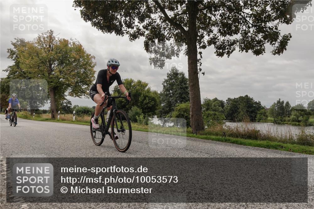 30.08.2026 - Elbe Triathlon Hamburg Michael Burmester http://msf.ph/oto/10053573 30.08.2026 10:50:30 Radfahren 897, 999, 1044, 1069, 1255, 1269, 1319 meine-sportfotos.de