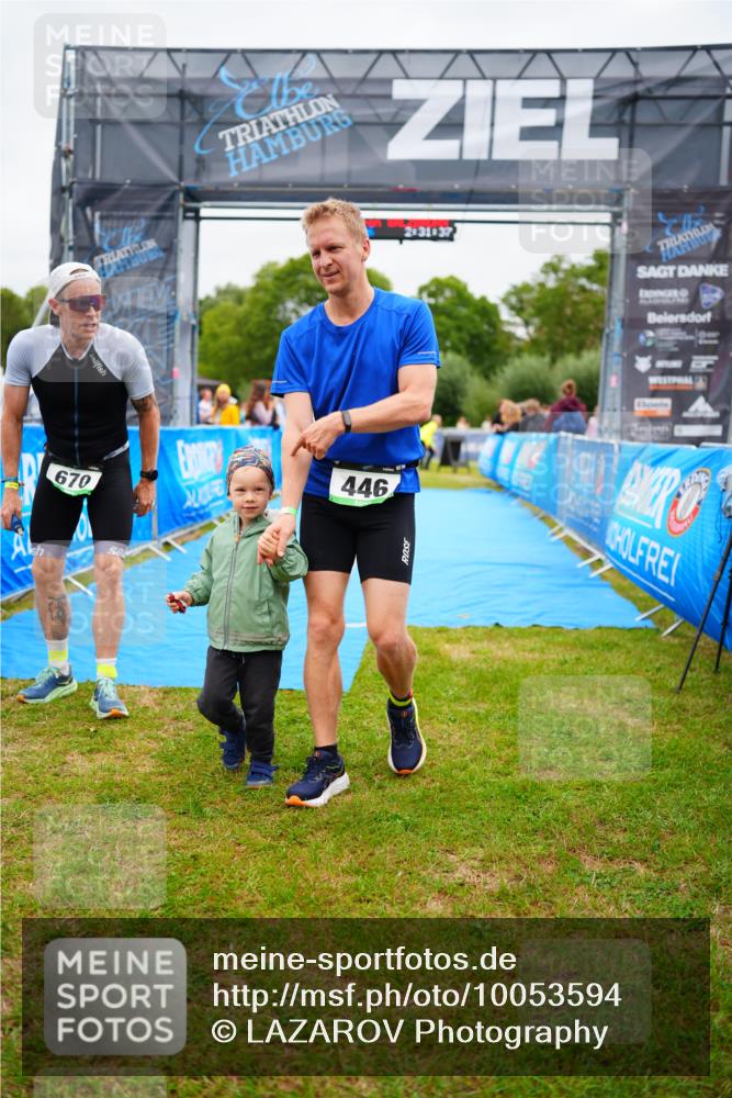 30.08.2026 - Elbe Triathlon Hamburg LAZAROV Photography http://msf.ph/oto/10053594 30.08.2026 10:51:40 Ziel 392 meine-sportfotos.de