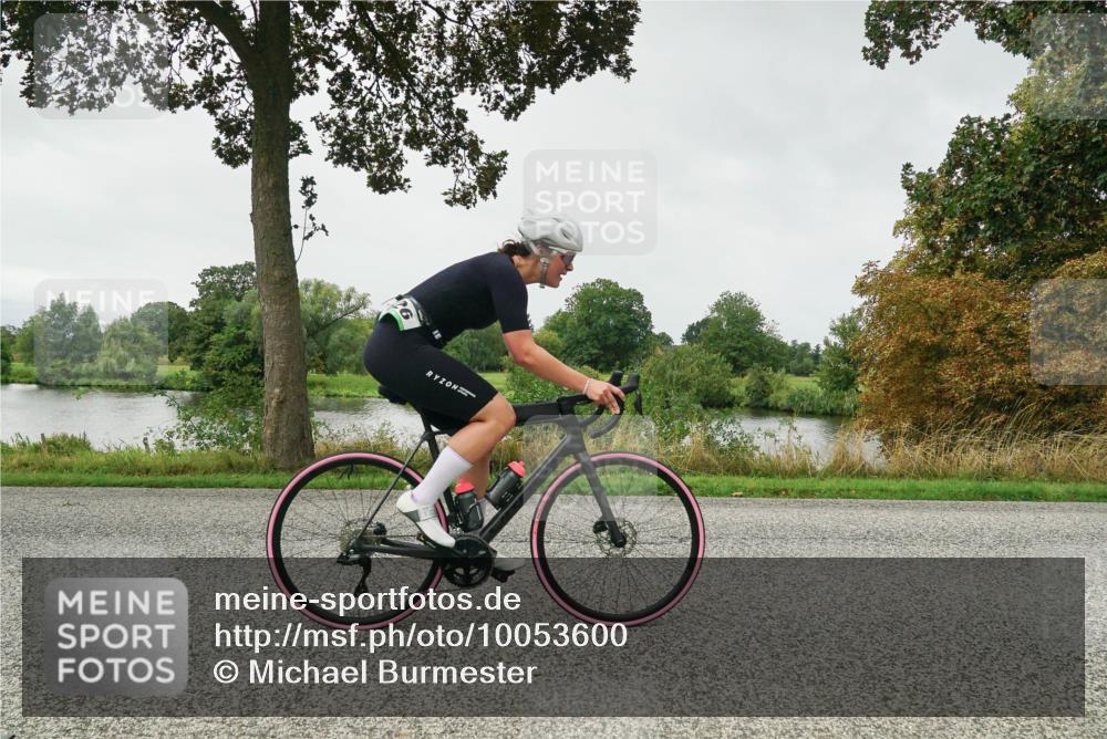 30.08.2026 - Elbe Triathlon Hamburg Michael Burmester http://msf.ph/oto/10053600 30.08.2026 10:33:13 Radfahren 826, 1007, 1044 meine-sportfotos.de