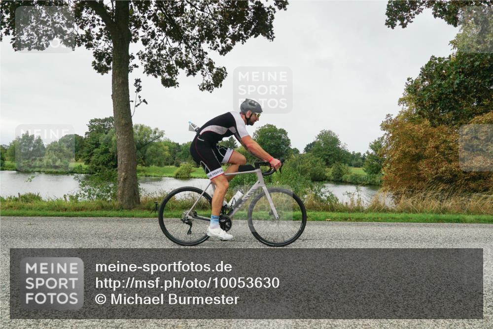 30.08.2026 - Elbe Triathlon Hamburg Michael Burmester http://msf.ph/oto/10053630 30.08.2026 10:33:49 Radfahren 866, 962, 1069, 1121 meine-sportfotos.de
