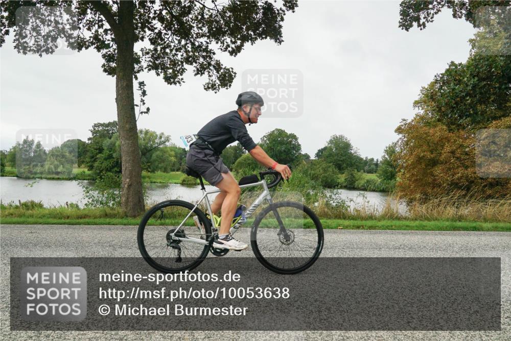30.08.2026 - Elbe Triathlon Hamburg Michael Burmester http://msf.ph/oto/10053638 30.08.2026 10:34:09 Radfahren 1033, 1064, 1103 meine-sportfotos.de