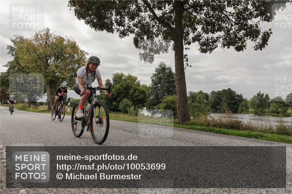 30.08.2026 - Elbe Triathlon Hamburg Michael Burmester http://msf.ph/oto/10053699 30.08.2026 10:52:00 Radfahren 912, 1074, 1101, 1104, 1216, 1302 meine-sportfotos.de