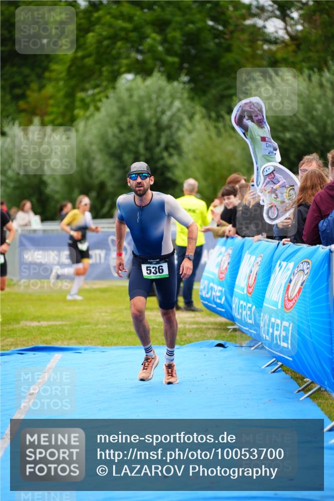 30.08.2026 - Elbe Triathlon Hamburg LAZAROV Photography http://msf.ph/oto/10053700 30.08.2026 10:51:59 Ziel 423, 452, 536 meine-sportfotos.de