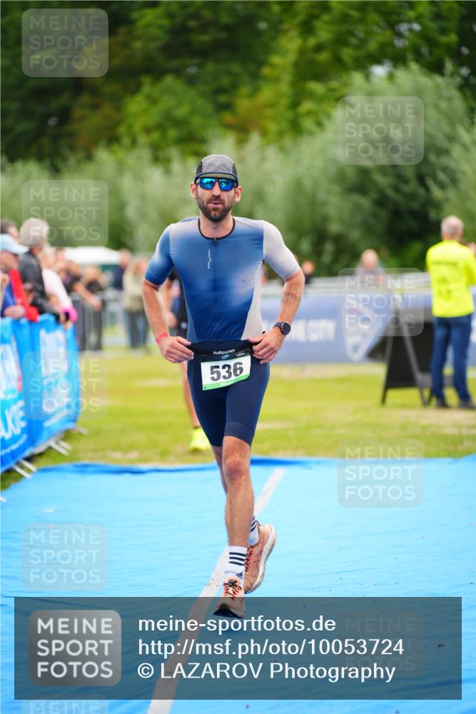 30.08.2026 - Elbe Triathlon Hamburg LAZAROV Photography http://msf.ph/oto/10053724 30.08.2026 10:52:00 Ziel 452, 536 meine-sportfotos.de